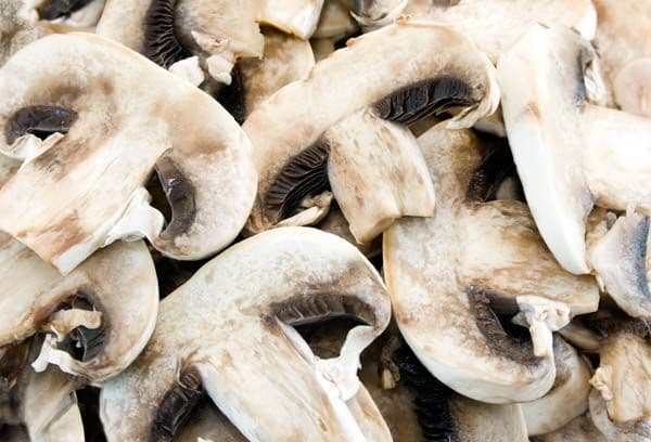 Archieffoto bij Champignons in bladerdeeg met roomkaas